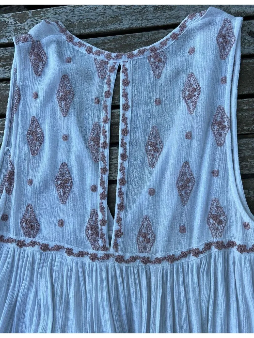 Free People Sleeveless Diamond Embroidered white top - Picture 6 of 8